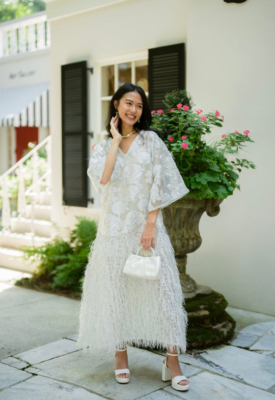 Mamma Mia - White (long) Mamma Mia - White (long)